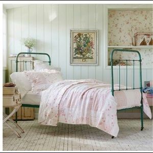 Simply Shabby Chic Full size quilt